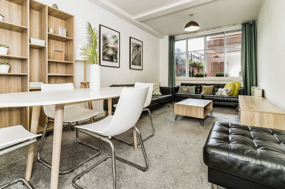 Flat Oxford Road in Manchester
