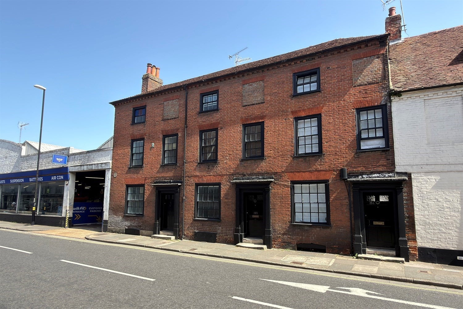 House The Hornet in Chichester