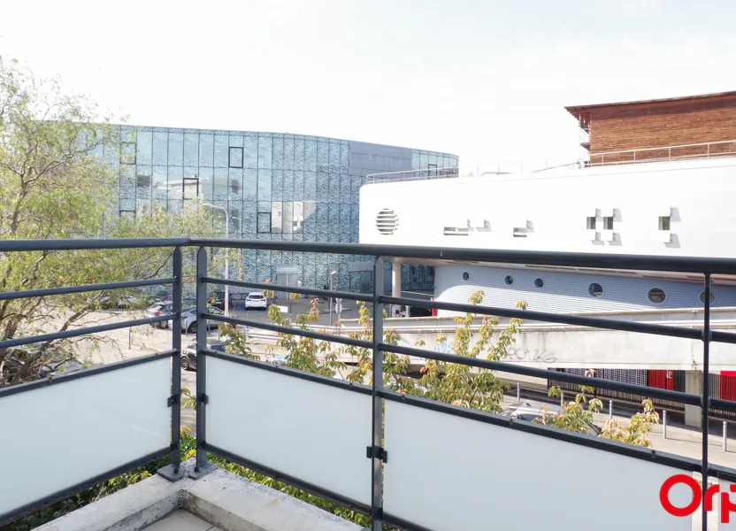 Flat Rue Édouard Nieuport in Lyon