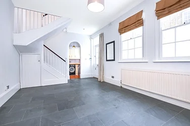 House Blackheath Grove in Greater London