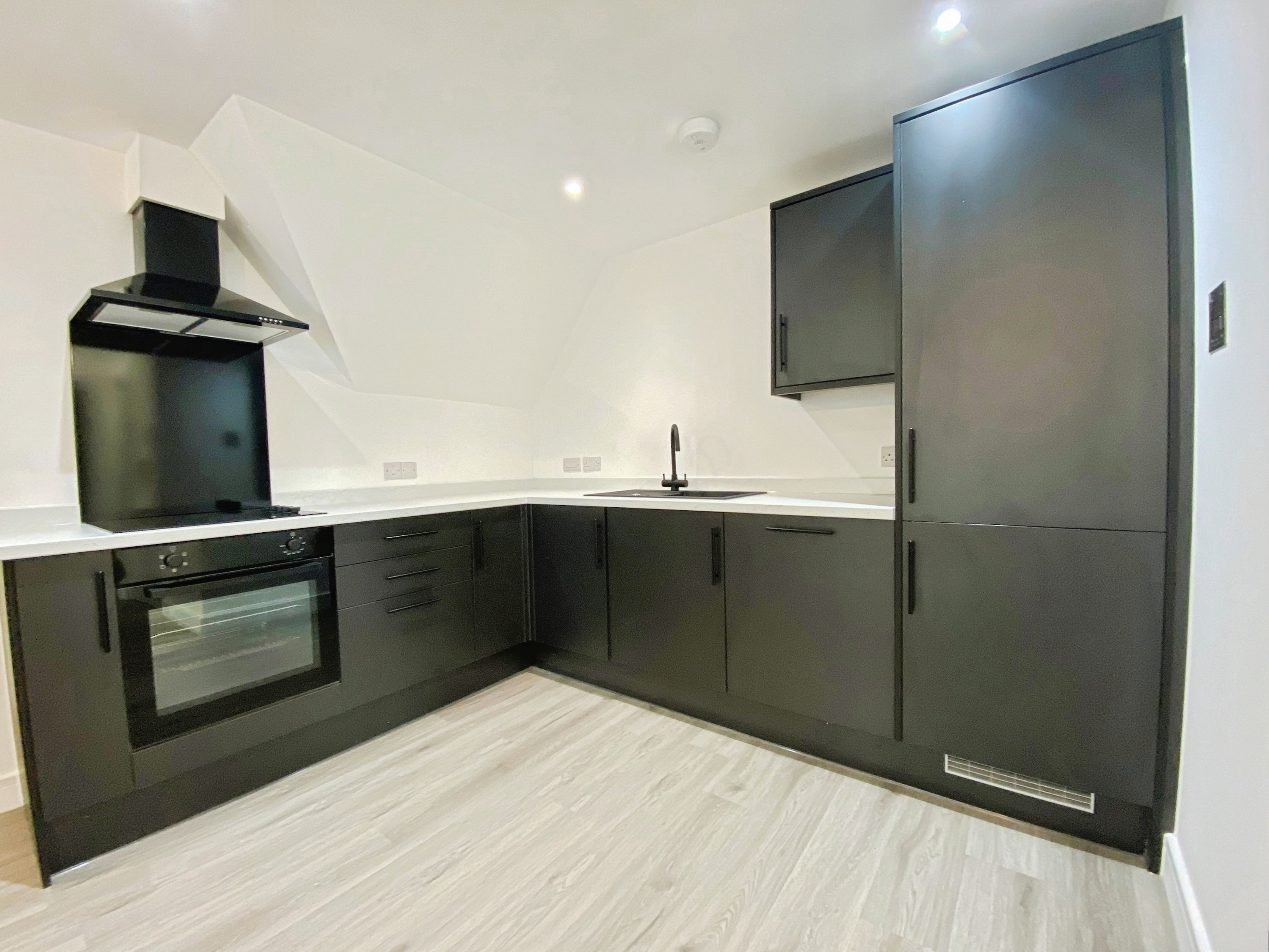 Flat Swain Court in Peterborough