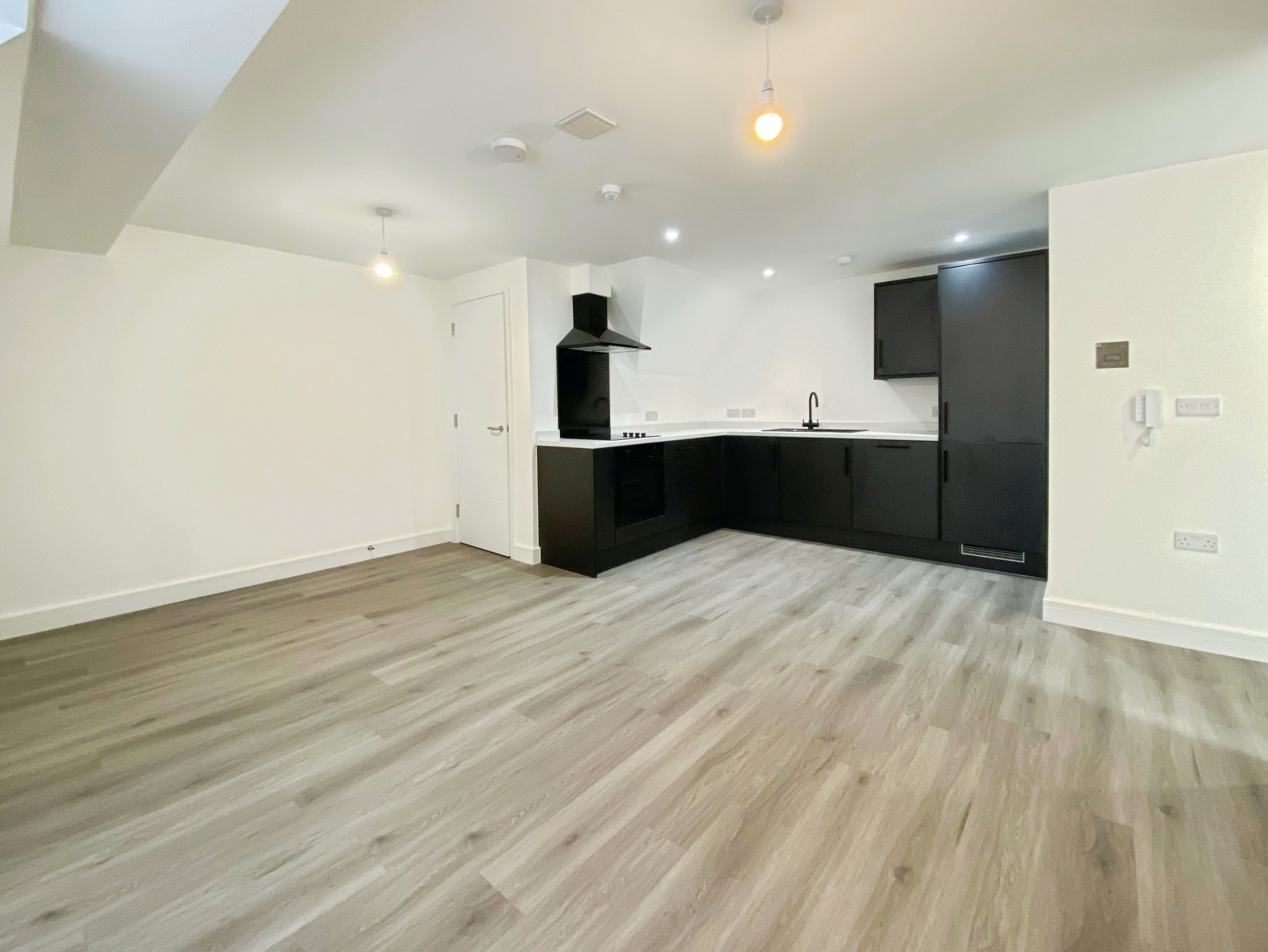 Flat Swain Court in Peterborough
