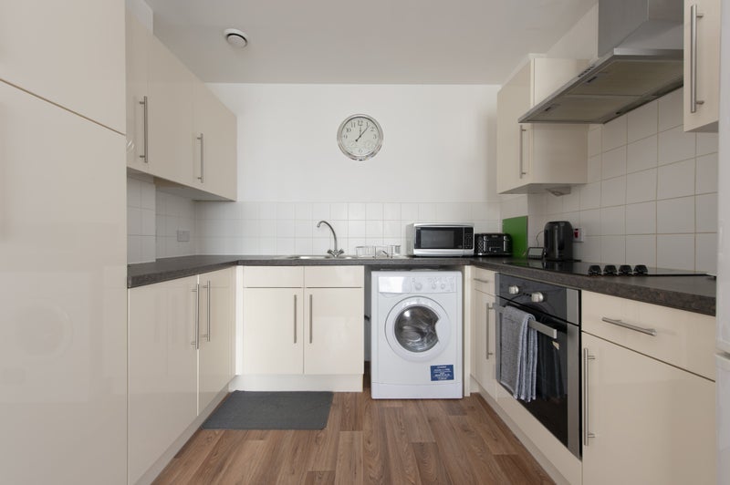 Flat Jasper Avenue in Greater London