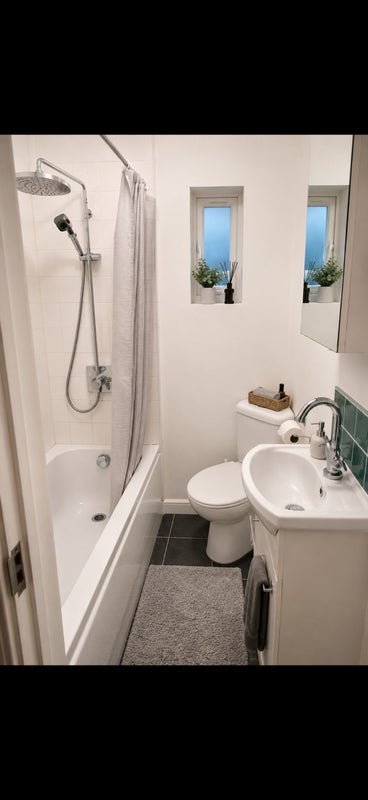 Room Colworth Road in Greater London