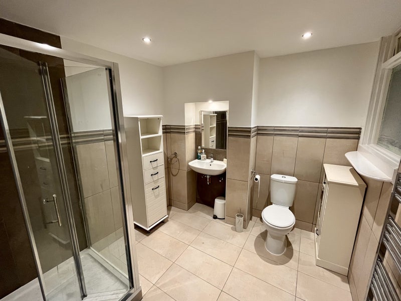 Room Bostall Lane in Greater London