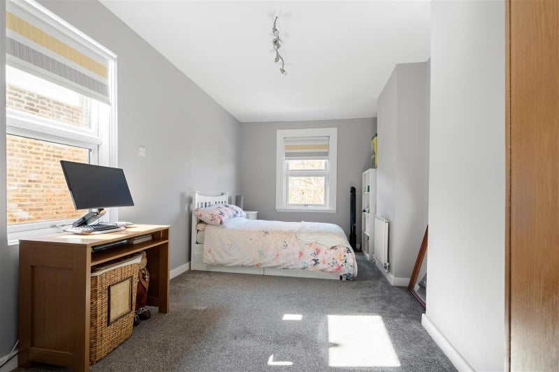 Room Bostall Lane in Greater London