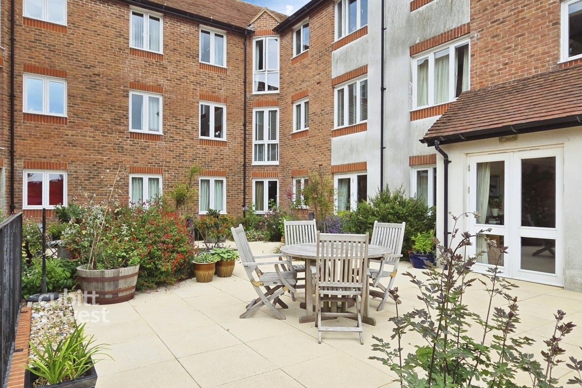 Flat Croydon Road in Caterham