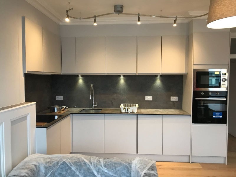 Room Cedar Road in Greater London