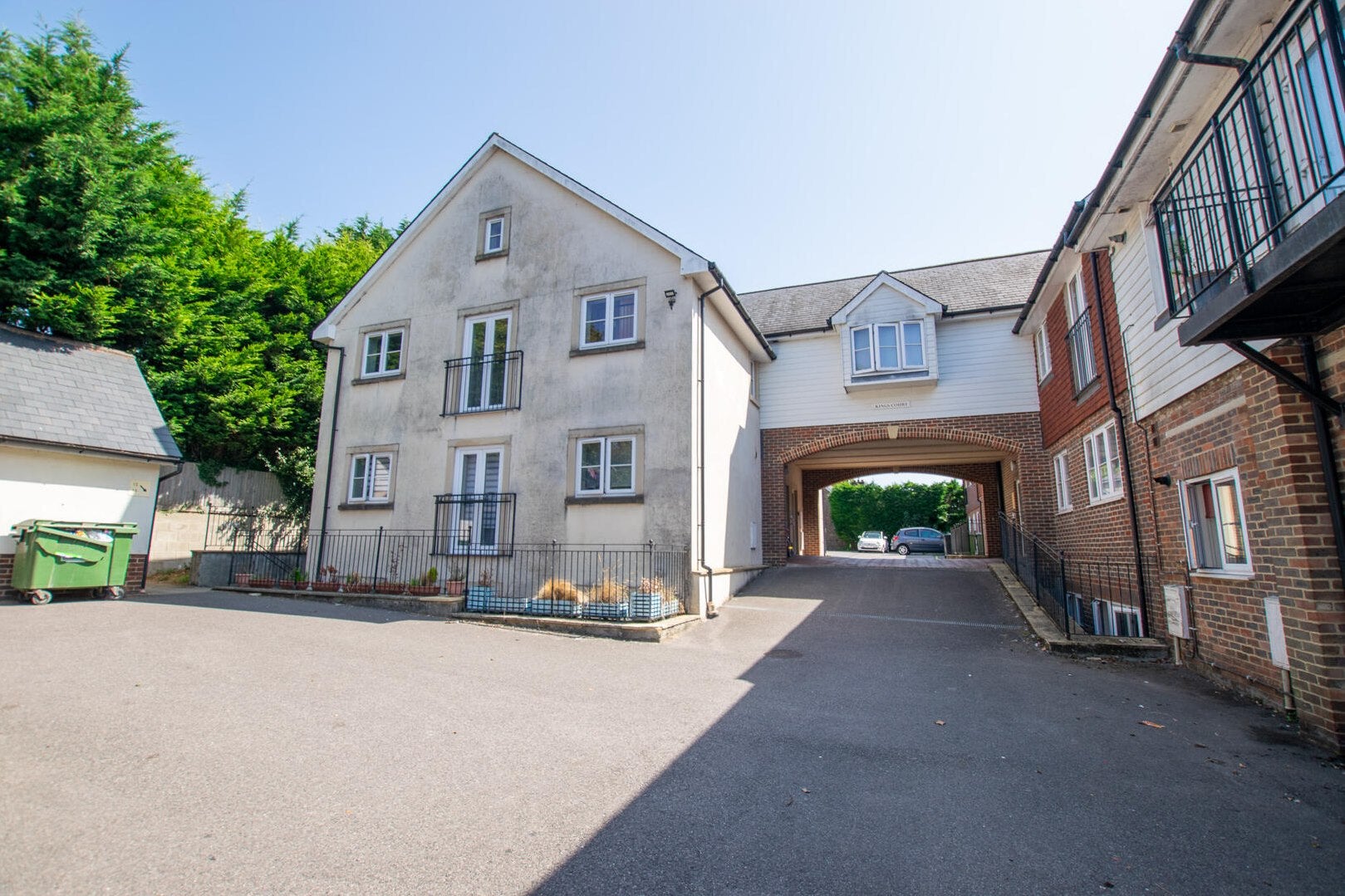 Flat Hempstead Road in Wealden