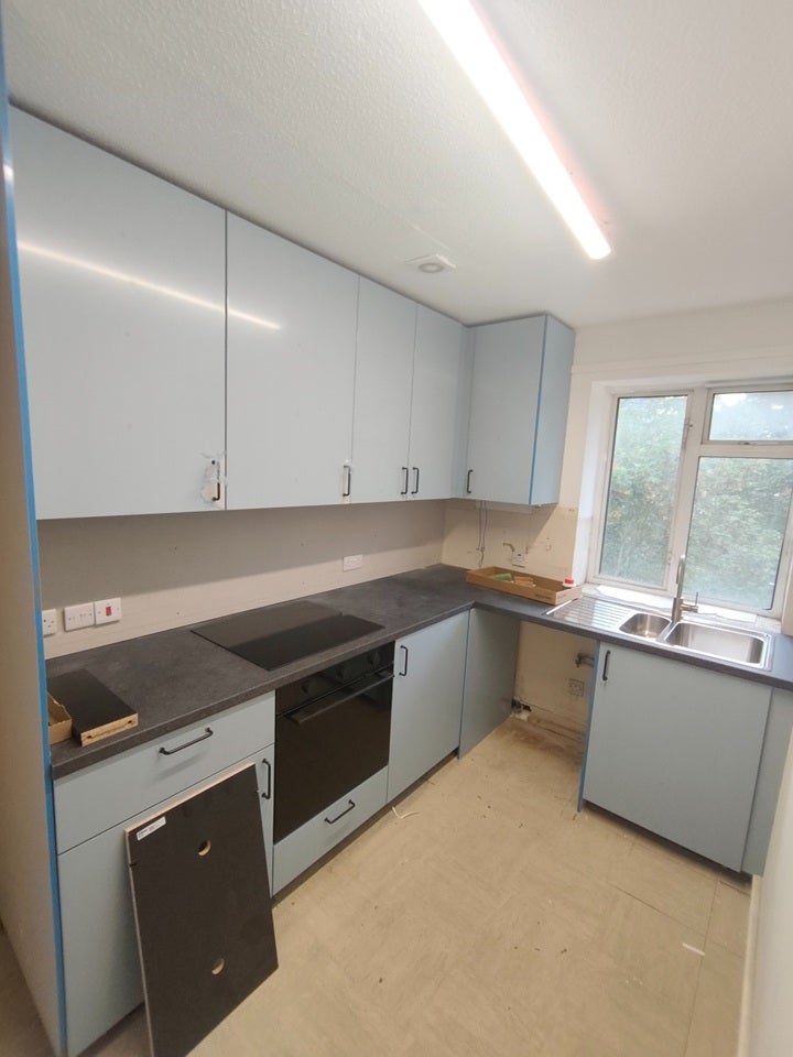 Flat Central Avenue in Greater London