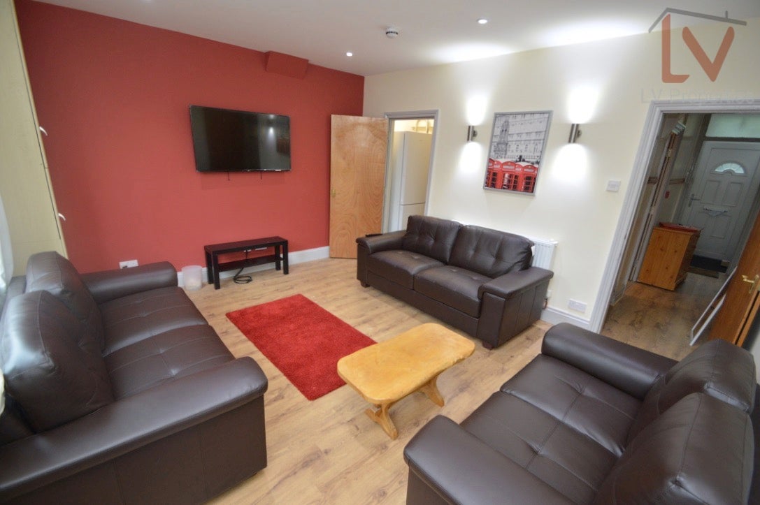 Flat Langdale Terrace in Leeds