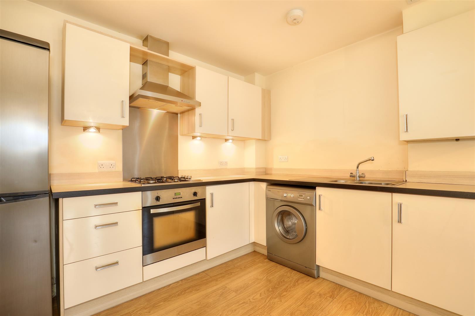 Flat Gatefield Road in Sheffield