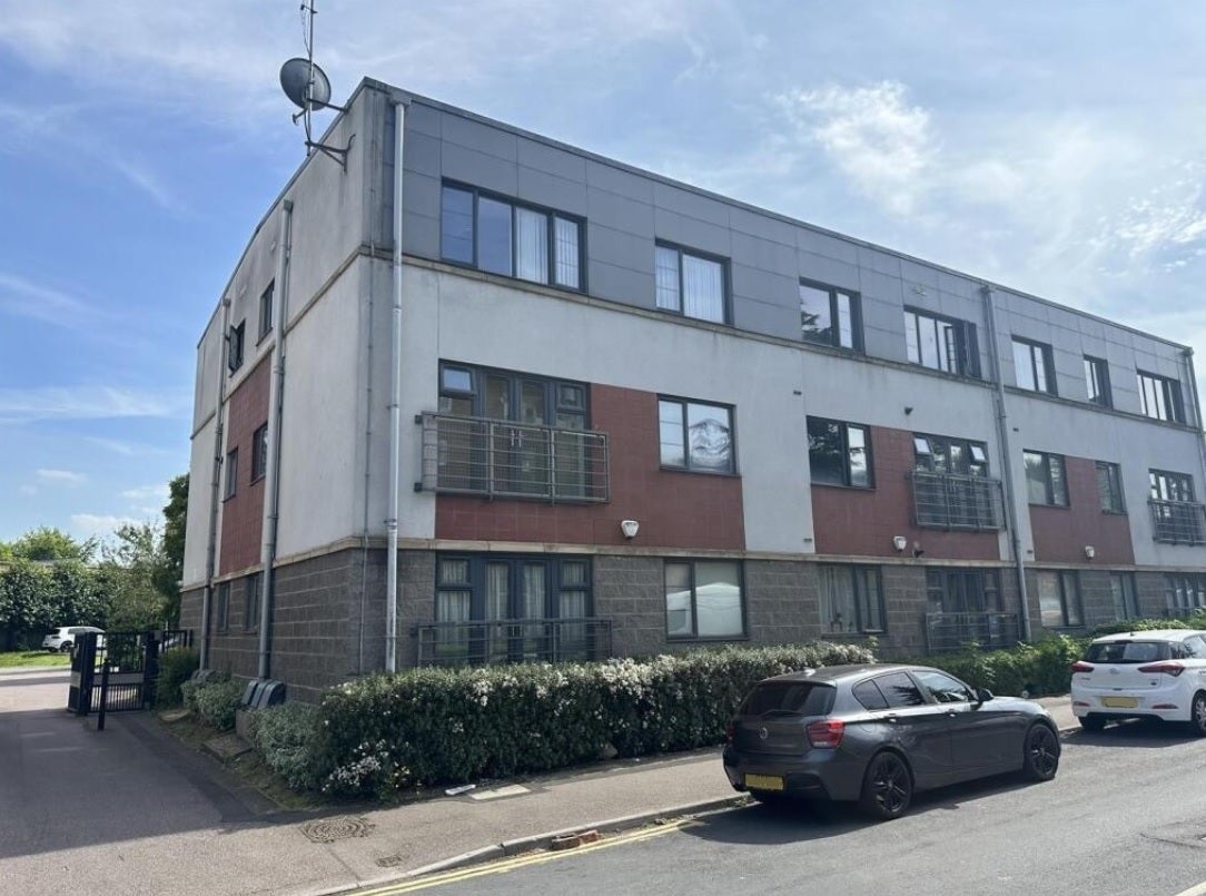 Flat Holly Lane in Sandwell