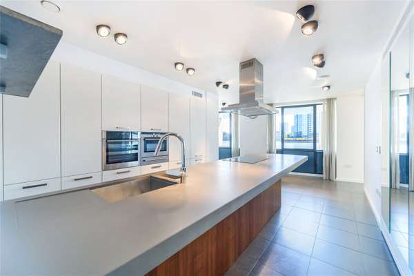 Flat Lots Road in Greater London