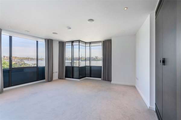 Flat Lots Road in Greater London