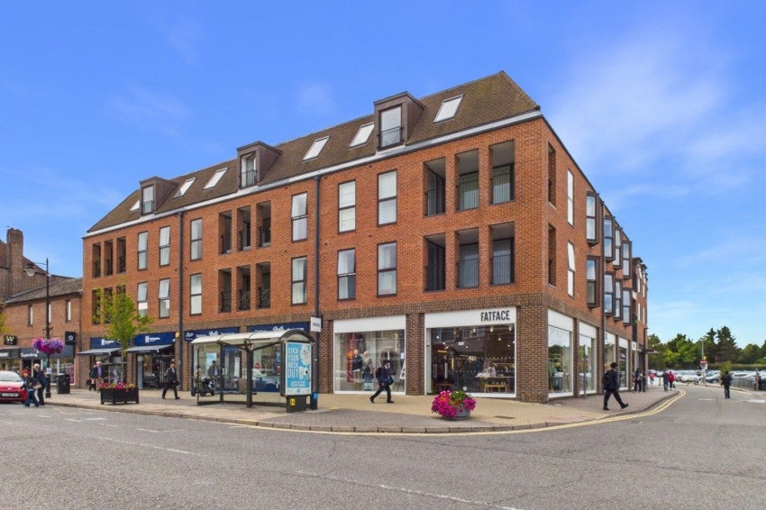 Flat Sycamore Road in Amersham