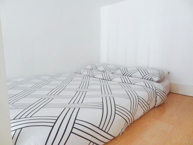 Flat Penywern Road in Greater London