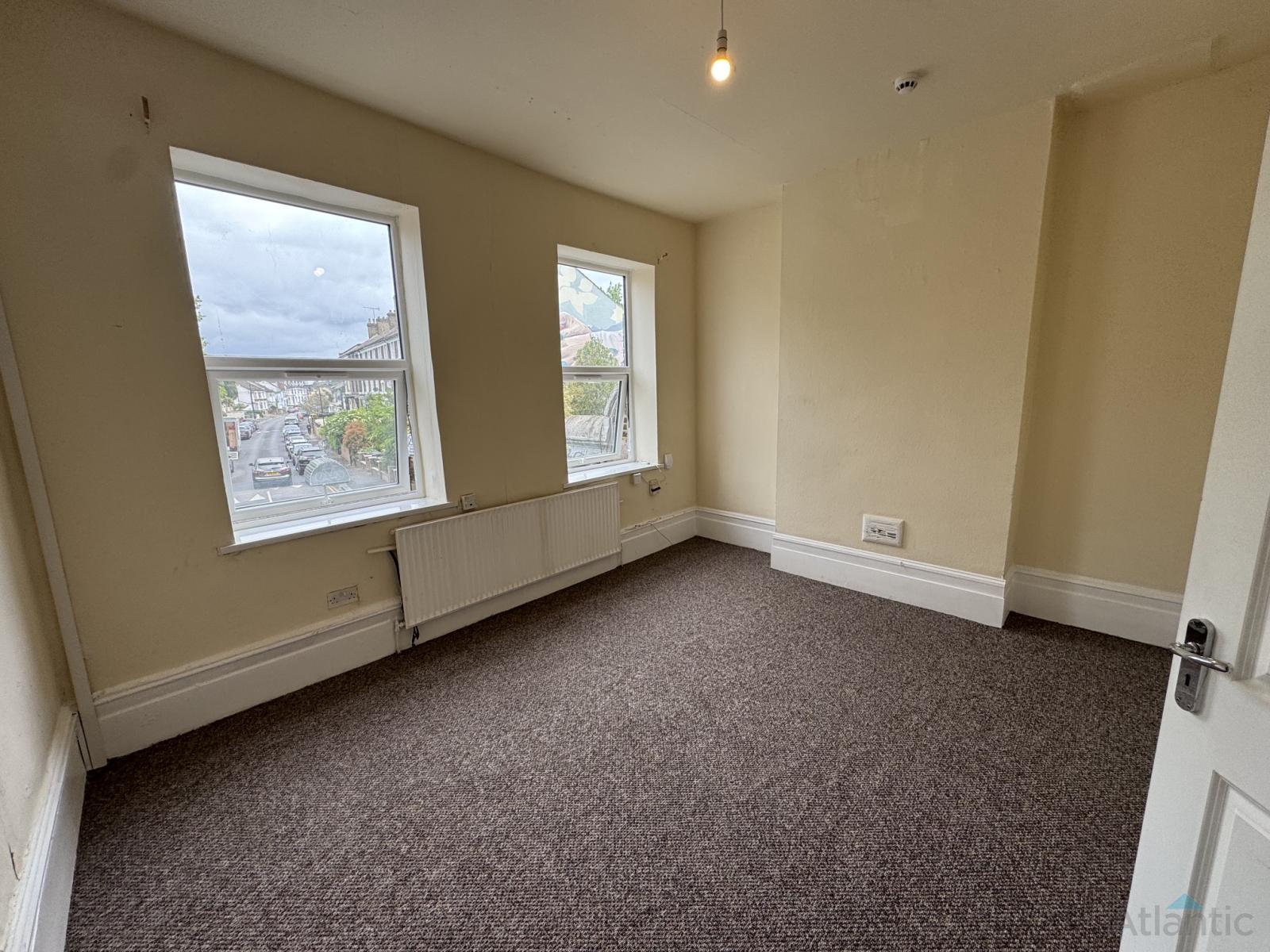 Flat High Road Leyton in Greater London