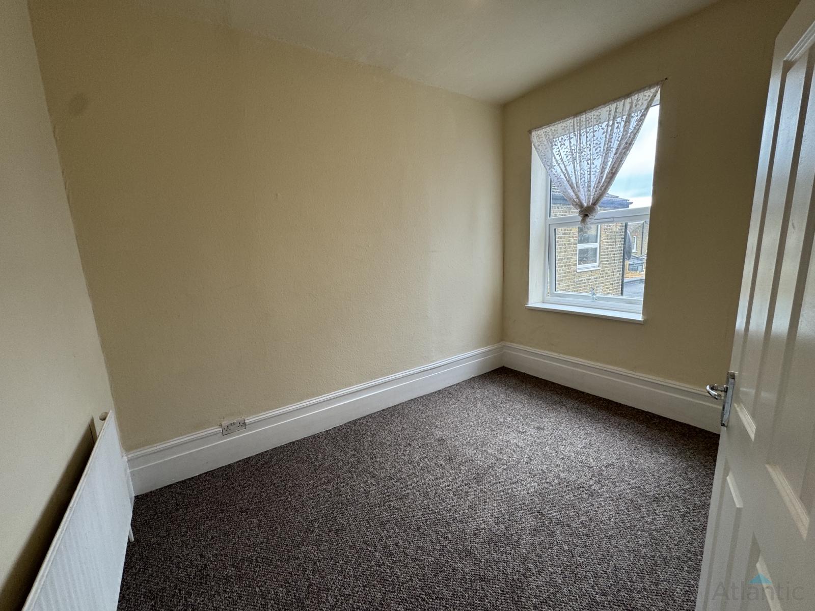 Flat High Road Leyton in Greater London