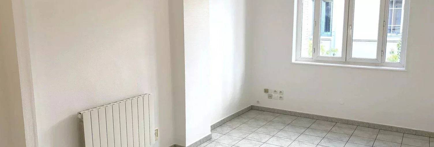 Flat Rue du Général Gouraud in Lyon
