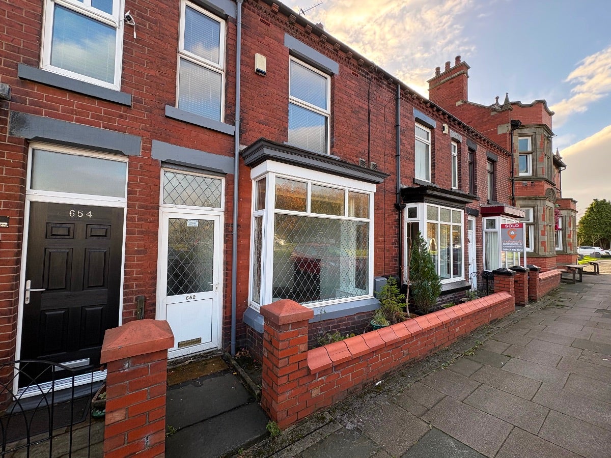 House Back Manchester Road in Westhoughton