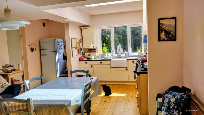 Room Rectory Gardens in Metropolitan Borough of Solihull