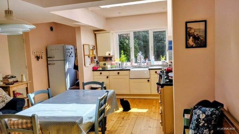 Room Rectory Gardens in Metropolitan Borough of Solihull