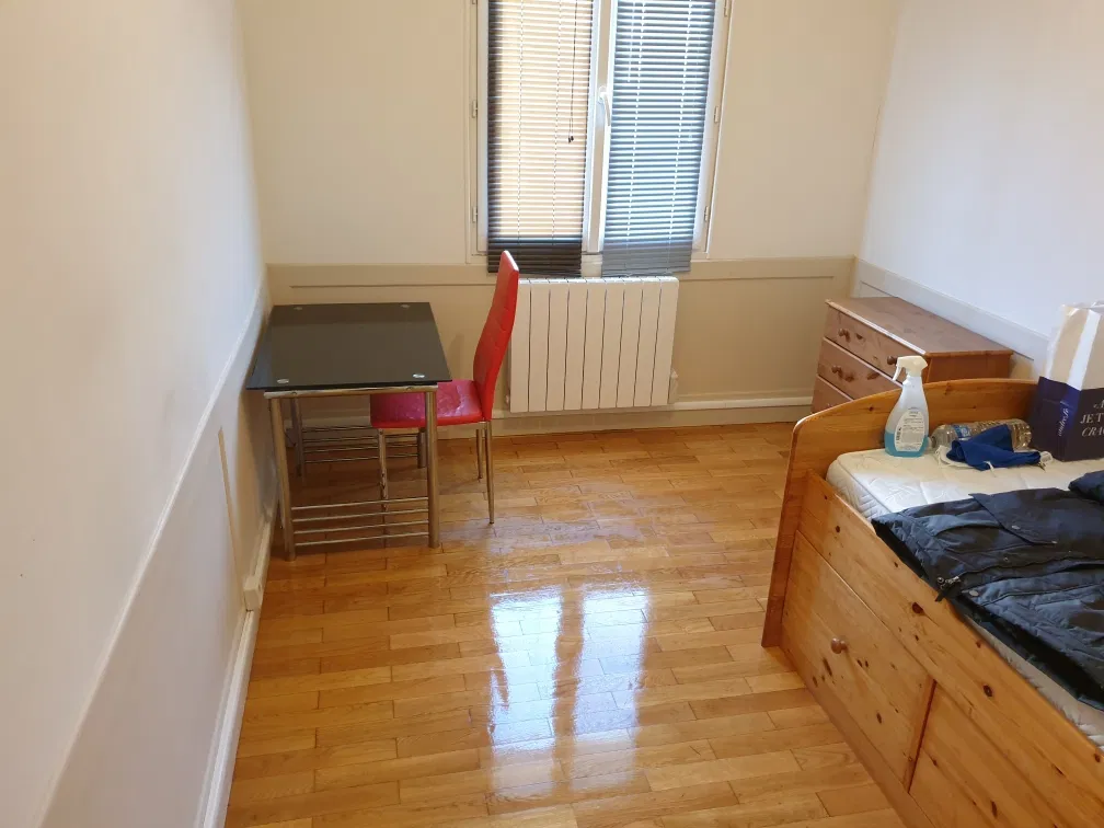 Chambre Rue de la Senette à Carrières-sous-Poissy