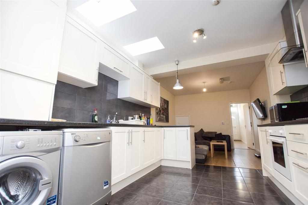 Flat Heeley Road in Birmingham