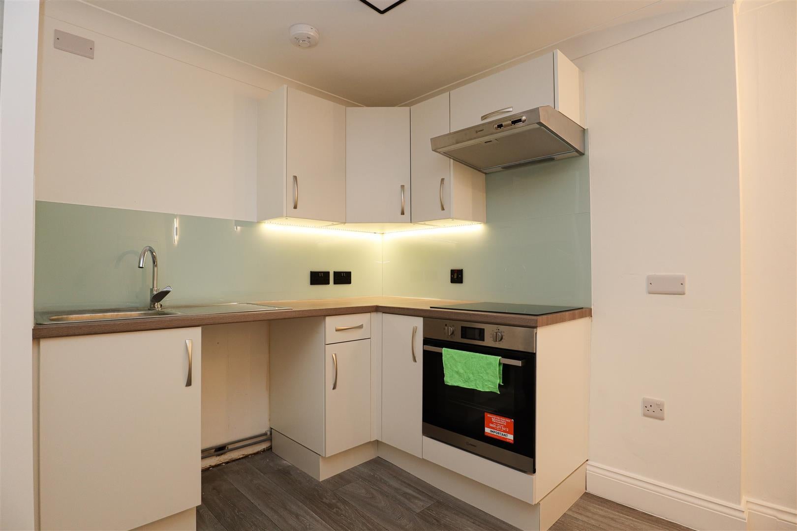 Flat Eversfield Place in St Leonards