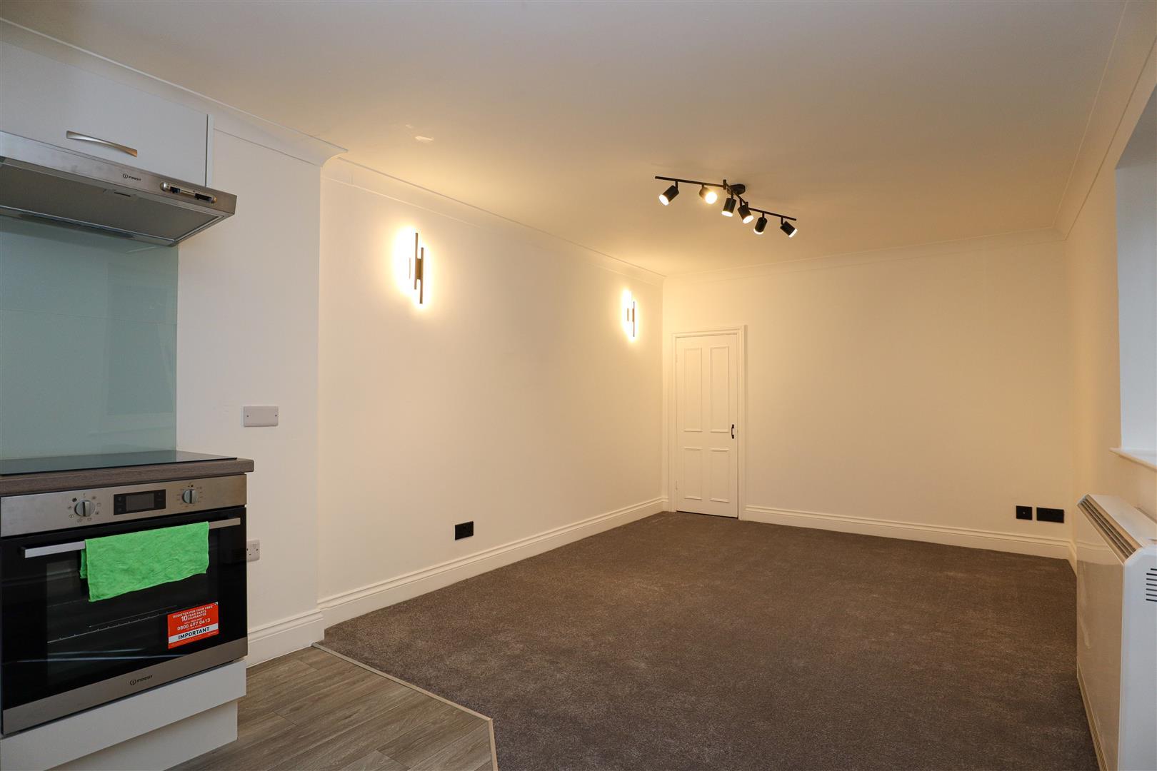 Flat Eversfield Place in St Leonards