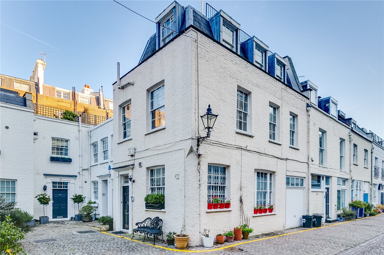 House Queen's Gate Mews in Greater London