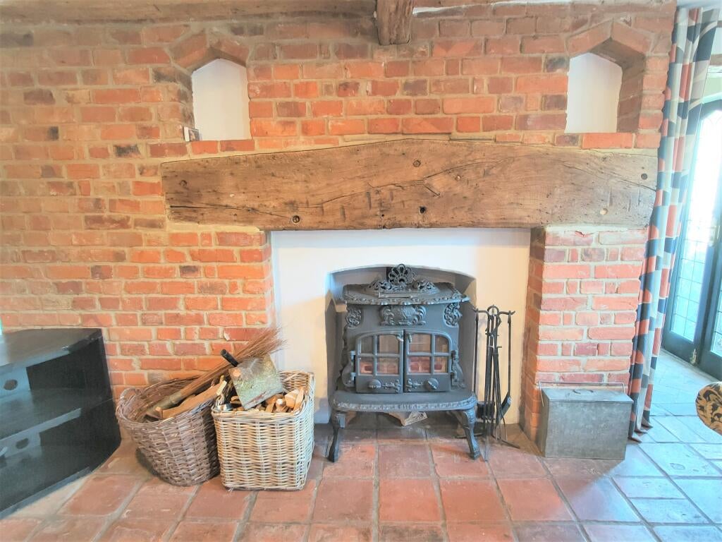 House Kingshall Street in Rushbrooke with Rougham