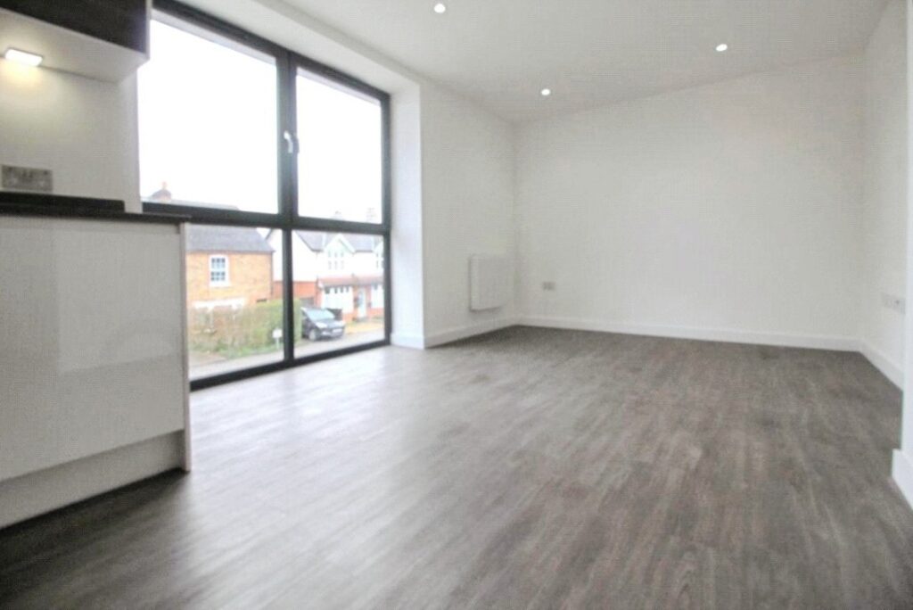 Flat Albert Street in Hart