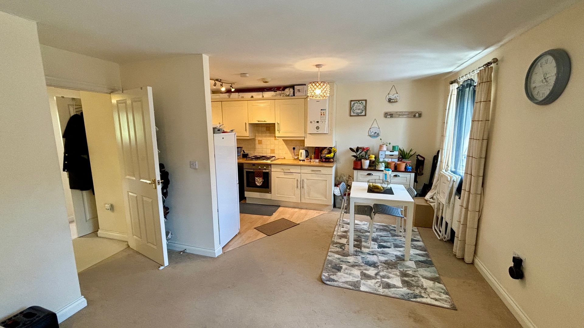 Flat Haydon Road in Taunton