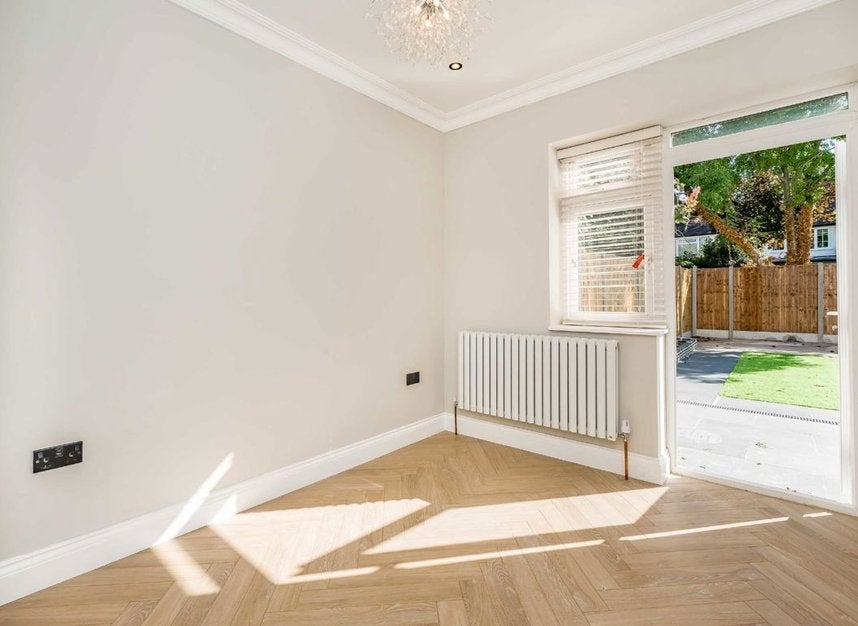 House Beech Walk in Greater London