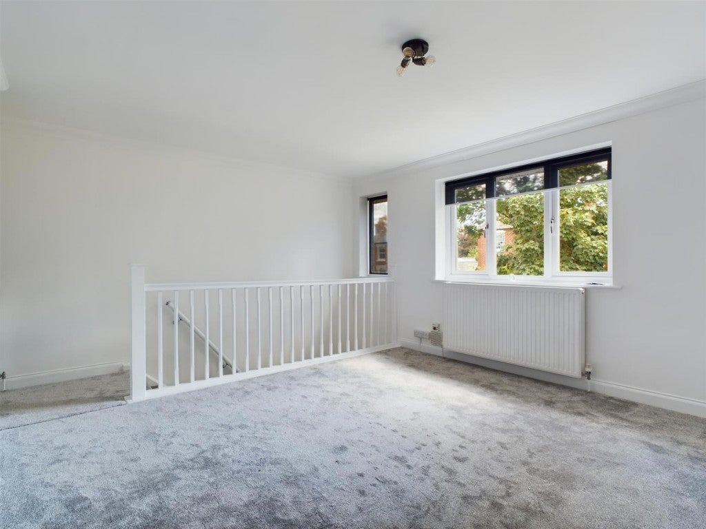 Flat Foster Street in South Staffordshire