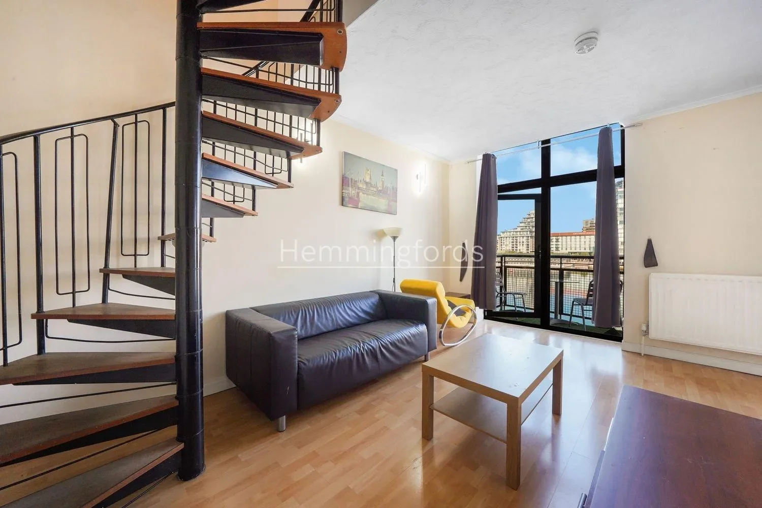 Flat De Quincey Mews in Greater London