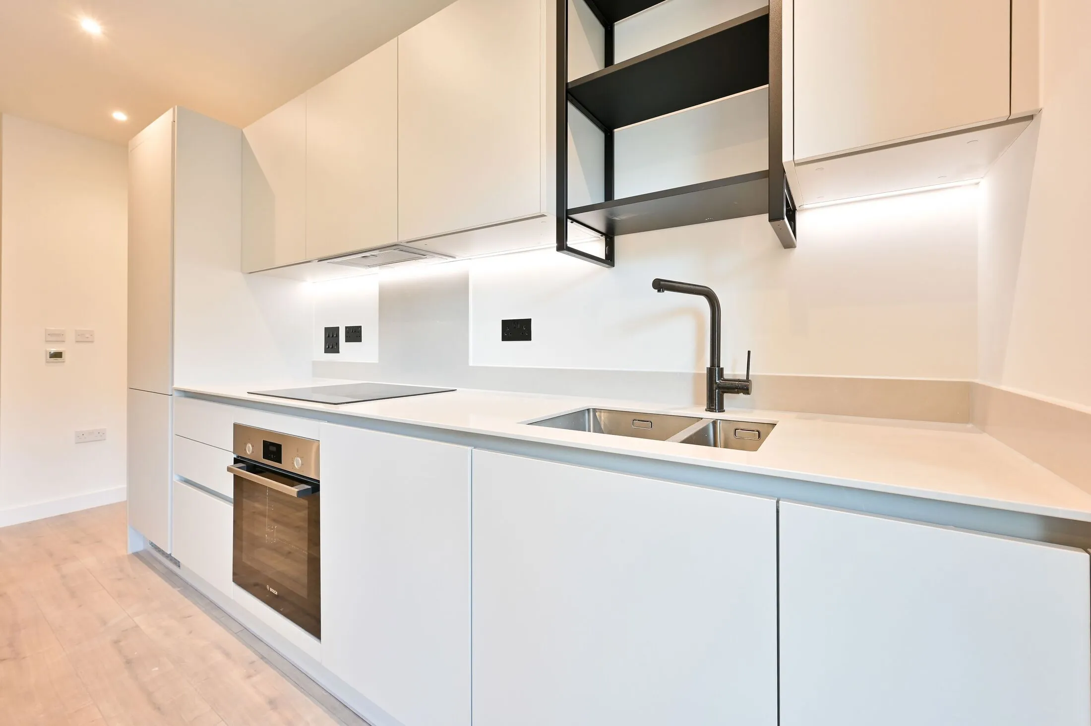 Flat Leavesden Road in Watford