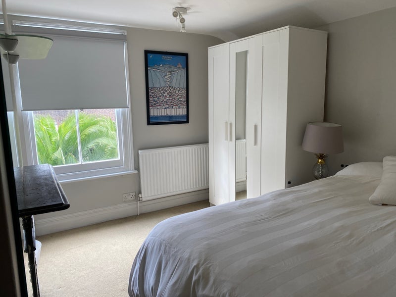 Room Colet Gardens in Greater London