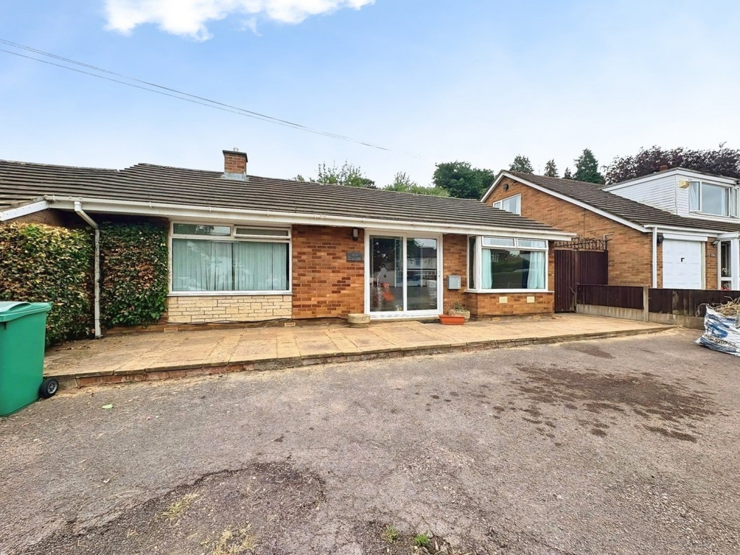 House Larchwood Drive in Gloucester