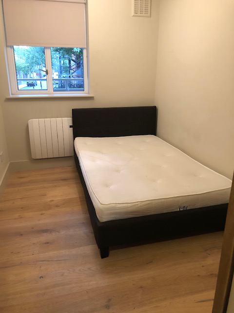 Room Sirdar Road in Greater London