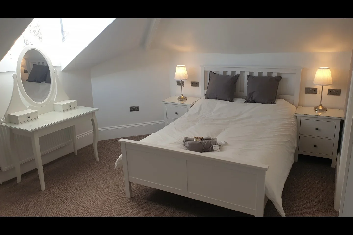 Flat Avenues Court in Hull