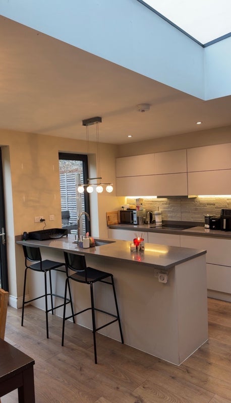 Room Saint Alphonsus Road in Greater London
