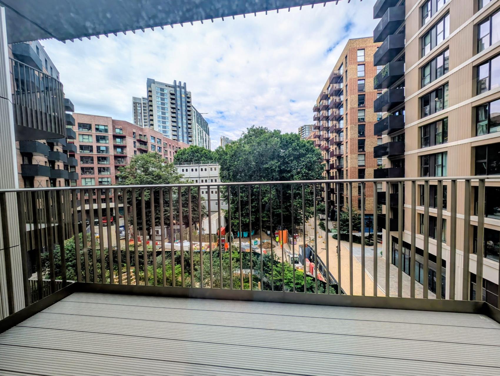 Flat Heygate Street in Greater London