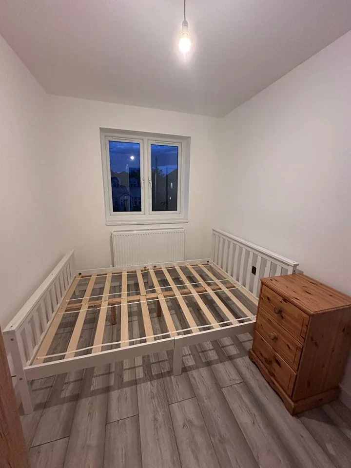 Room Frederick Road in Greater London