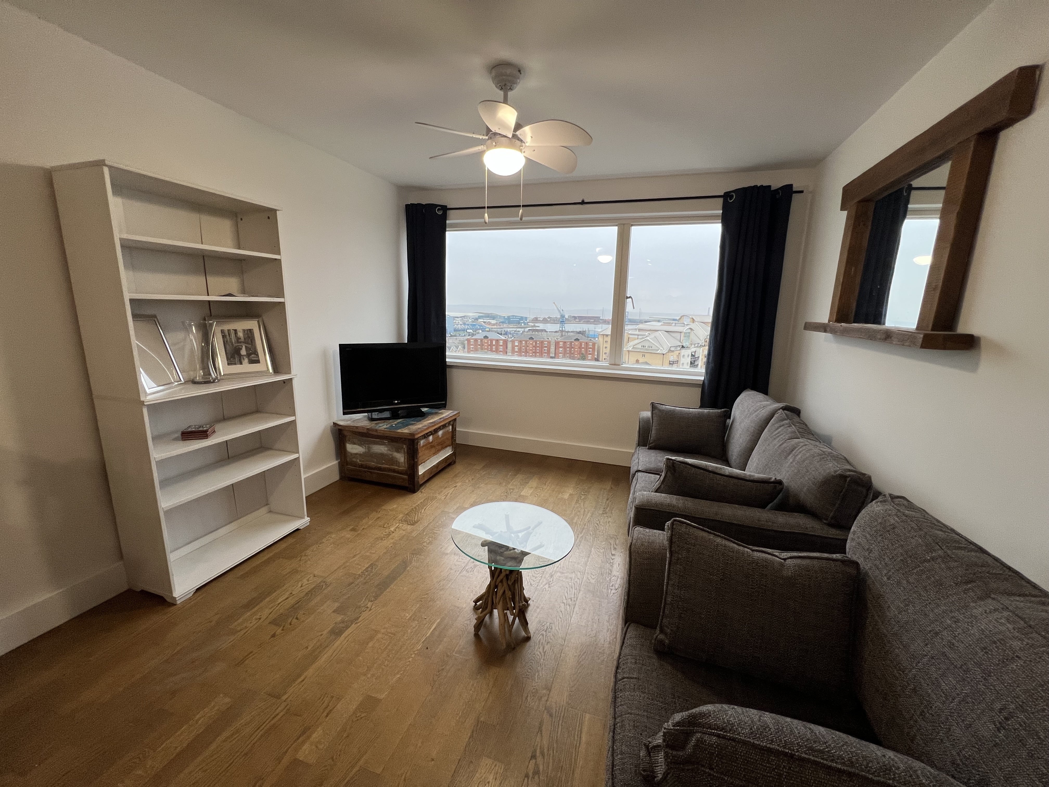 Flat Pierhead Street in Cardiff