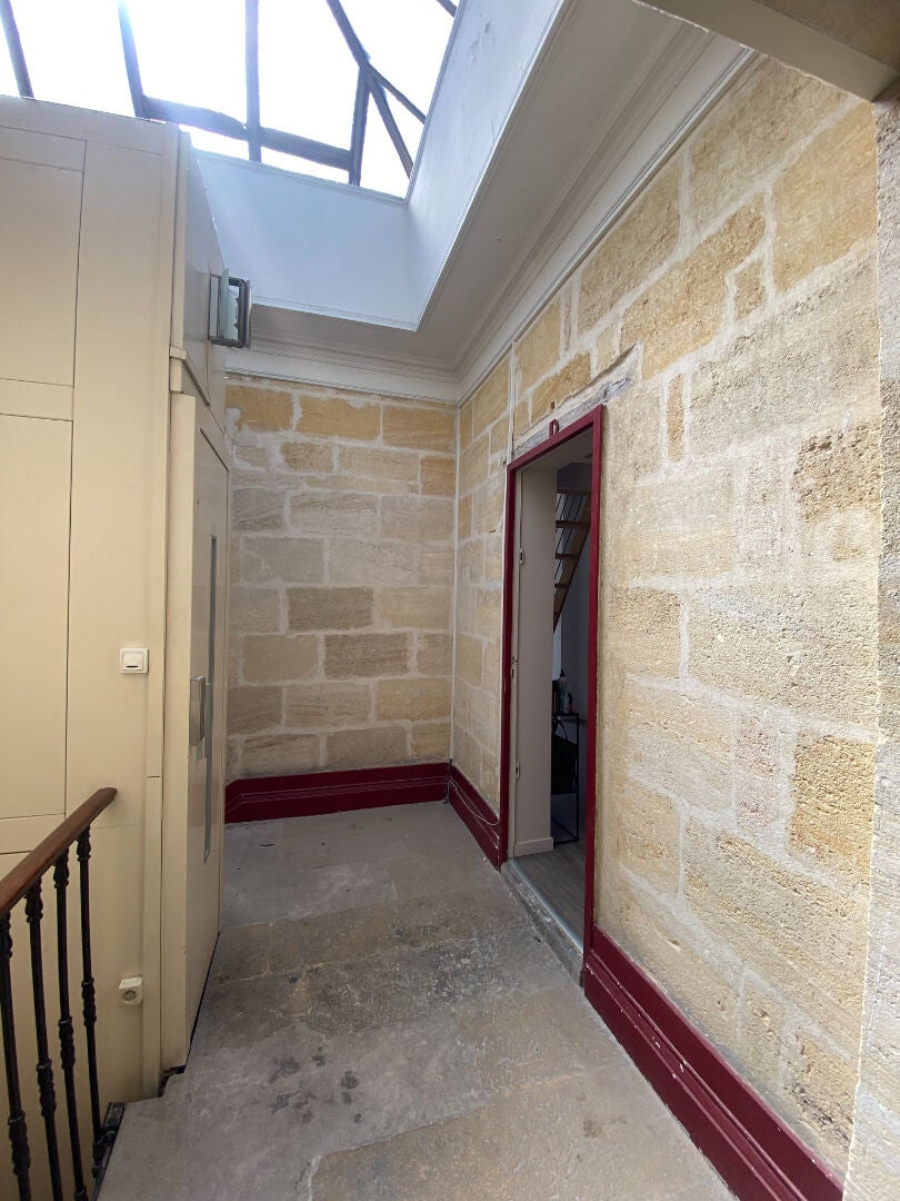 Appartement Place Gambetta à Bordeaux