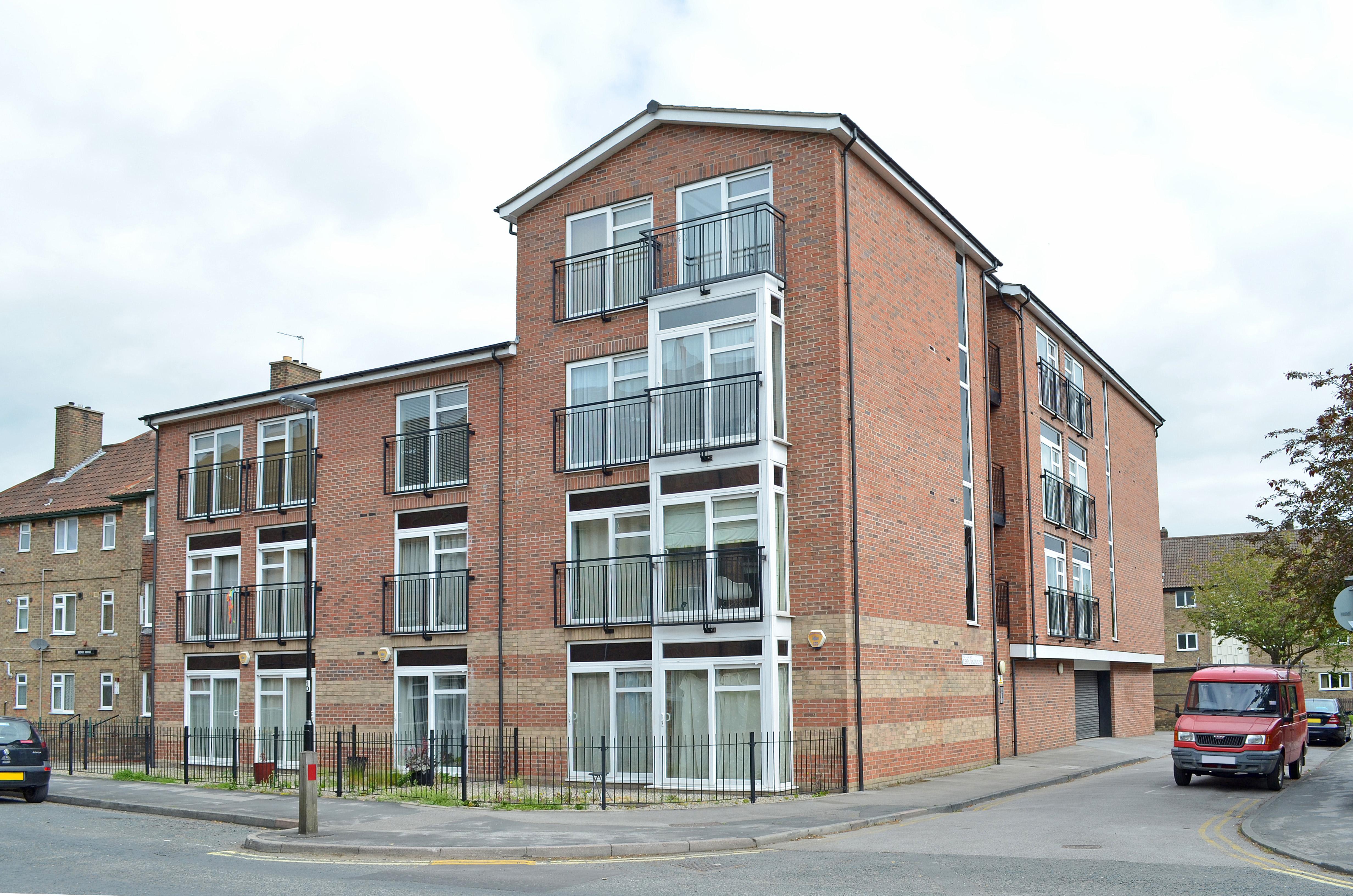 Flat Del Pyke in York