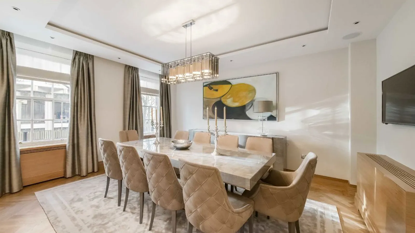 Flat Upper Grosvenor Street in City of Westminster